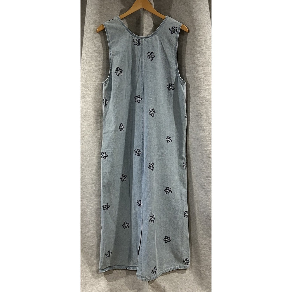 Christopher & Banks Daisy Embroidered Denim Dress‎ Size Medium - Picture 4 of 4